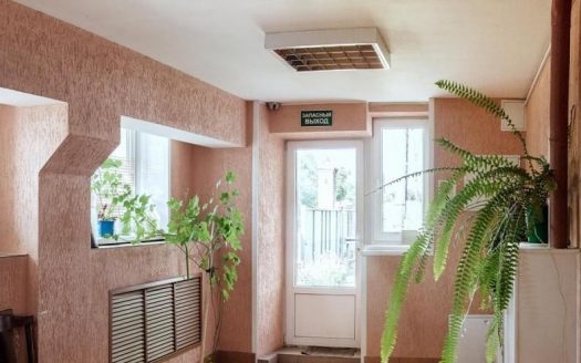 Продается административно-производственное помещение с готовым производством вешалок