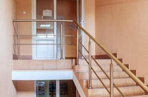 Продается административно-производственное помещение с готовым производством вешалок