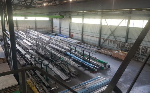 Здание склада с административно-бытовыми помещениями