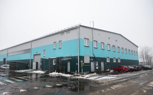 Здание склада с административно-бытовыми помещениями